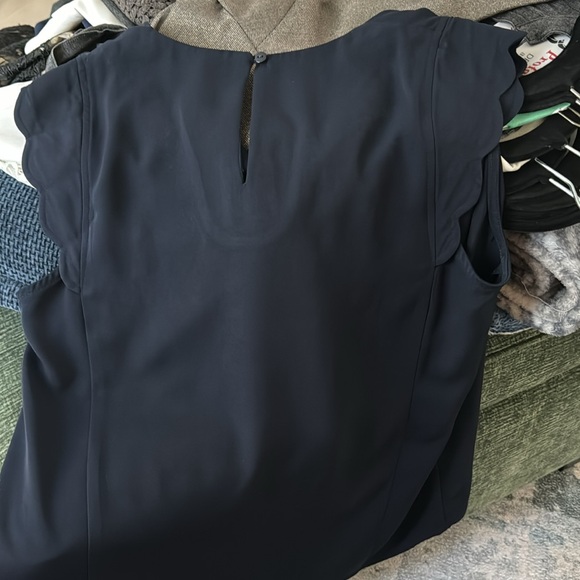 Medium - Picture 5 of 6